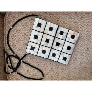 Sea Cove Mad Style Cross Body Mother of Pearl Shell Purse Black White Y2K